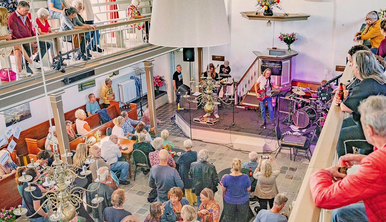 Open Podium op NazomerZONdag 25 sept 2023 Foto (c) Peter van Aalst - RedMouse.tv